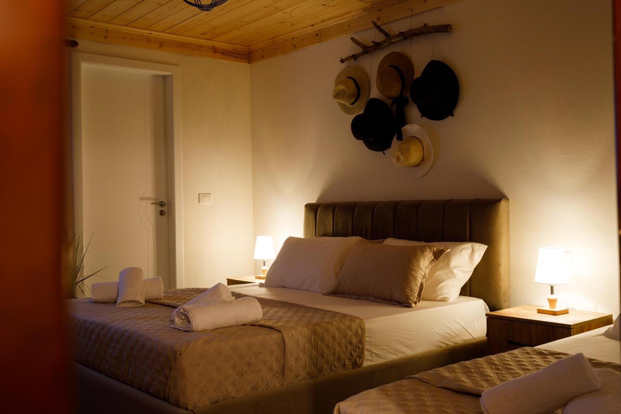 Guva Guest House Gjirokastër Eksteriør billede